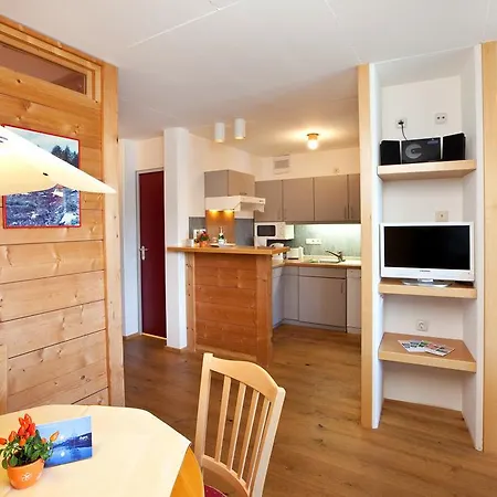 Appartement-hotel Seespitz Apart Otel 4*