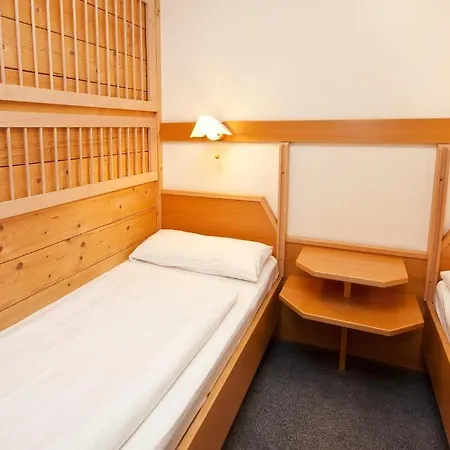 希尔匹兹公寓式酒店 4*