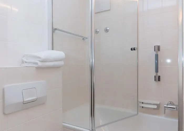 希尔匹兹公寓式酒店 4* 福森